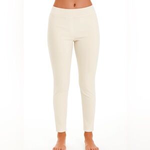 Nine West woman’s Cream Textured Leggings